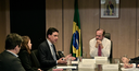 MME estuda redução dos preços das passagens aéreas no Brasil
