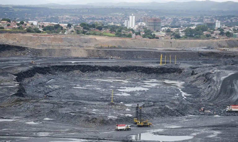 Municípios e estados receberão R$ 102 milhões da ANM de royalties da mineração
