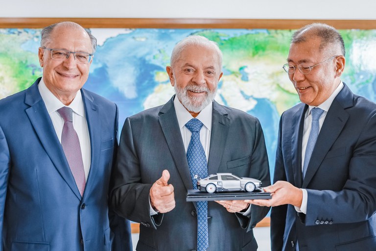 Em encontro com Lula, presidente do grupo Hyundai anuncia investimentos de US$ 1,1 bilhão no Brasil até 2032