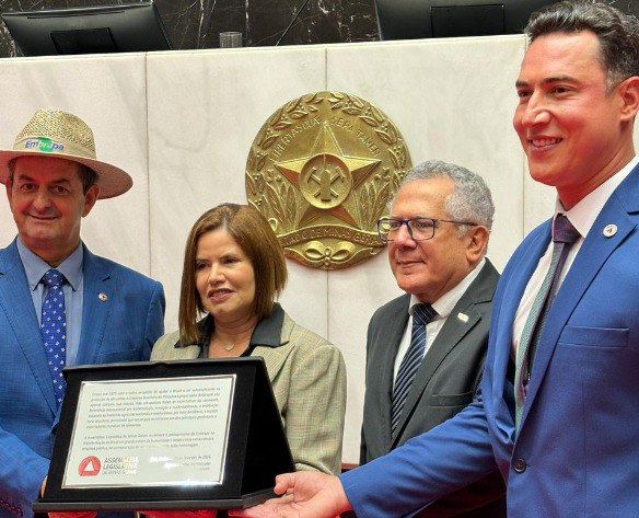 Embrapa recebe homenagem pelos seus 50 Anos na Assembleia Legislativa de Minas Gerais