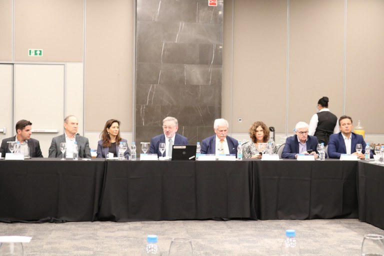 MDIC discute preparação para reunião da Cosban com Conselho Empresarial Brasil-China