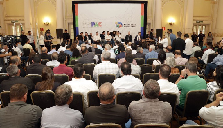 Ministério das Cidades apresenta a prefeitos os programas MCMV e Novo PAC