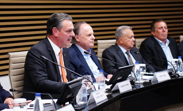 Brasil tem como meta aumentar a produção de fertilizantes em 50% até 2050