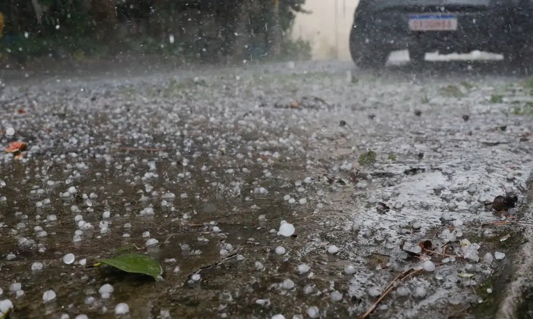 Nove cidades gaúchas têm reconhecimento federal de situação de emergência por vendaval, chuva de granizo e enxurradas