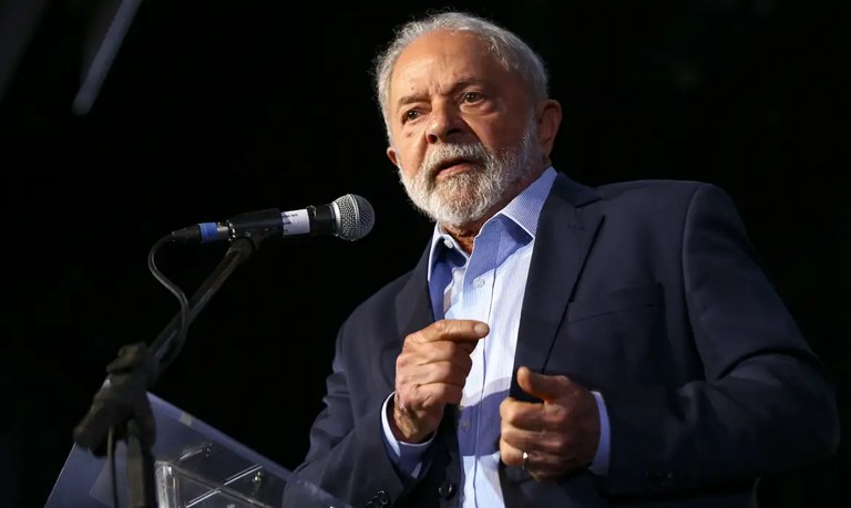 Presidente Lula vai anunciar recursos para educação, saúde e entregar conjuntos residenciais no RJ