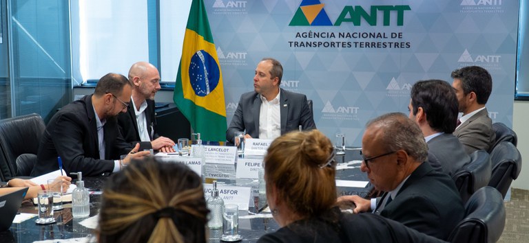 ANTT recebe Banco Mundial para troca de experiências sobre infraestrutura rodoviária