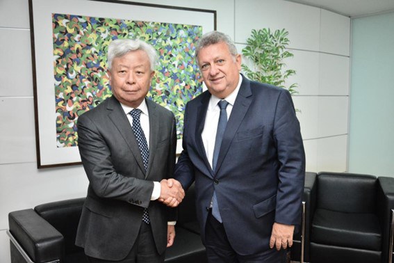 Caixa recebe presidente do Banco Asiático de Investimentos em Infraestrutura