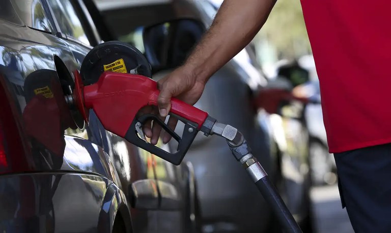 Fiscalização de combustíveis: ANP realizou mais de 21 mil ações em 2023