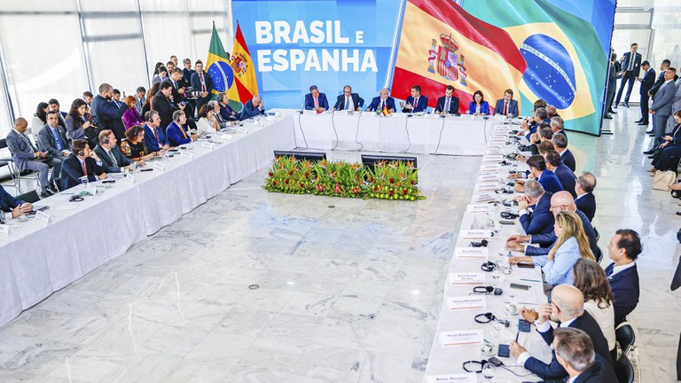 Brasil e Espanha assinam acordos bilaterais nas áreas de tecnologia, ciência, comunicação e saúde