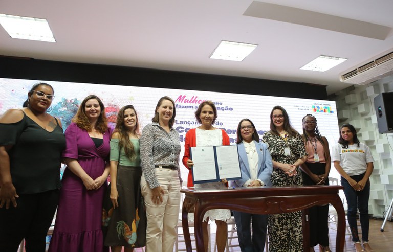 MEC anuncia Comitê Permanente de Políticas para Mulheres
