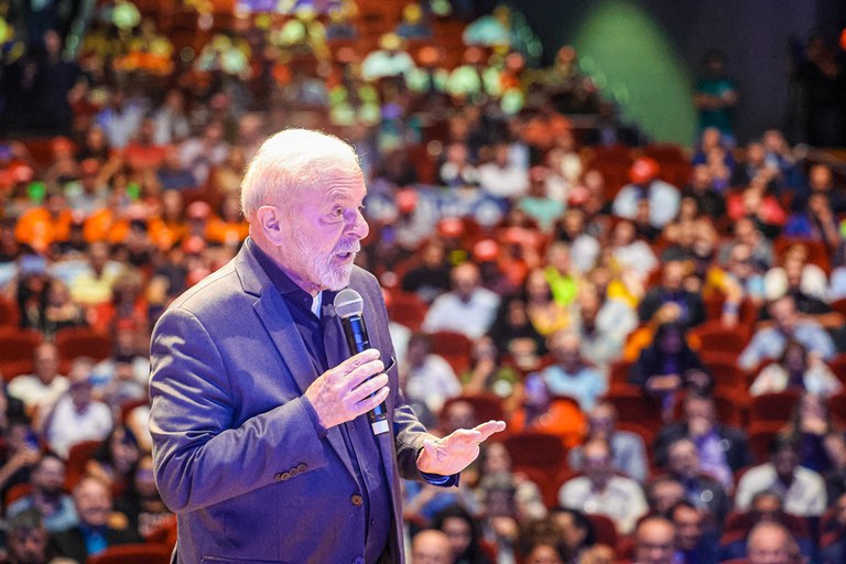 No Rio Grande do Sul, Lula detalha investimentos e promete “respiro” ao estado