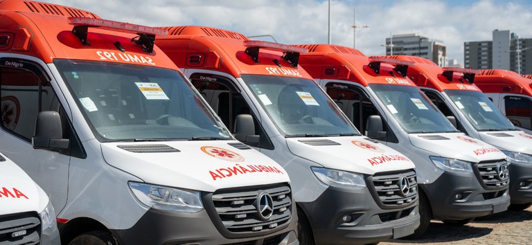 AGU garante entrega de 1.780 ambulâncias para municípios