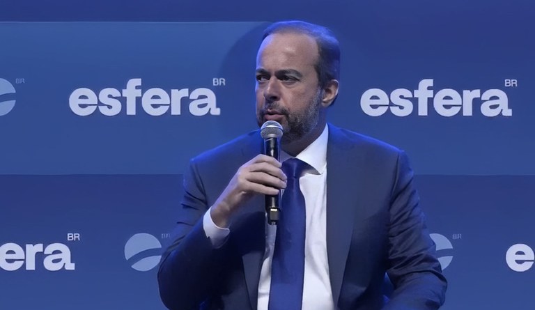 Em evento, ministro destaca segurança para investir no Brasil