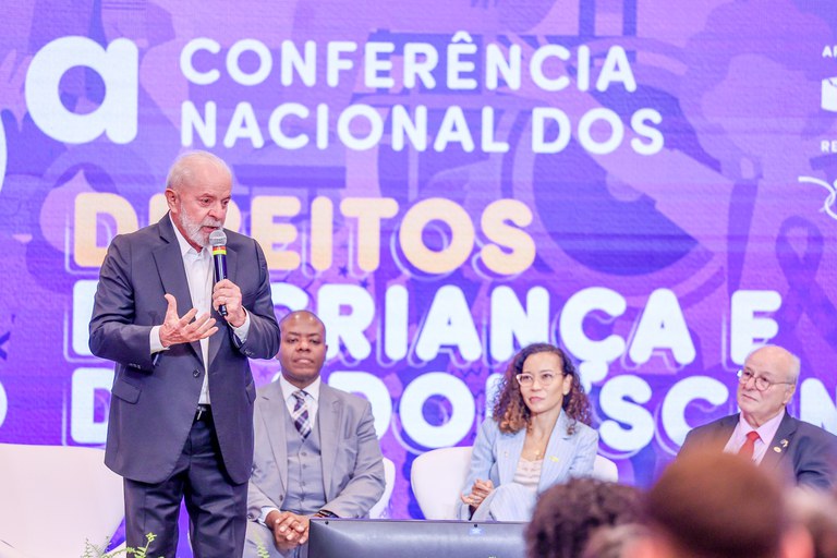 Lula defende direito à indignação com injustiças contra crianças e adolescentes