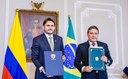 Governo faz acordo para levar fibra ótica brasileira até cidade colombiana Governo faz acordo para levar fibra ótica brasileira até cidade colombiana