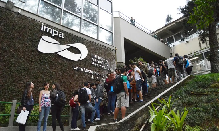 Lula inaugura curso de graduação do Instituto de Matemática Pura e Aplicada