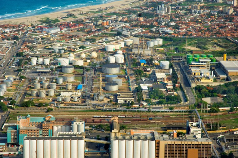 Petrobras estuda investimentos em descarbonização de refinaria no Ceará