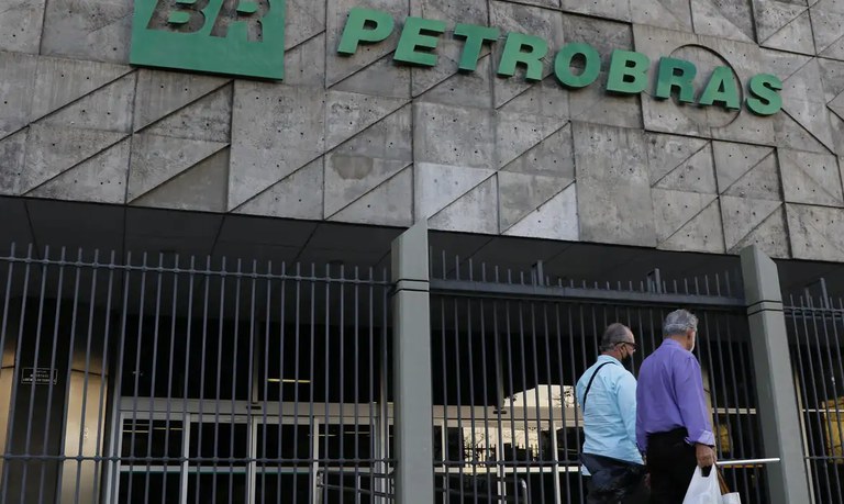 Petrobras lança nova campanha publicitária com foco na transição energética justa
