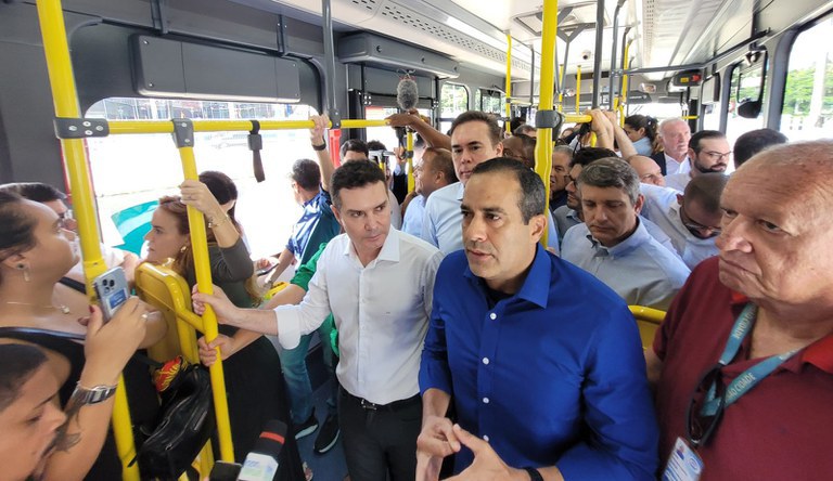 Com R$ 130 milhões do governo federal, BRT de Salvador entra em operação plena
