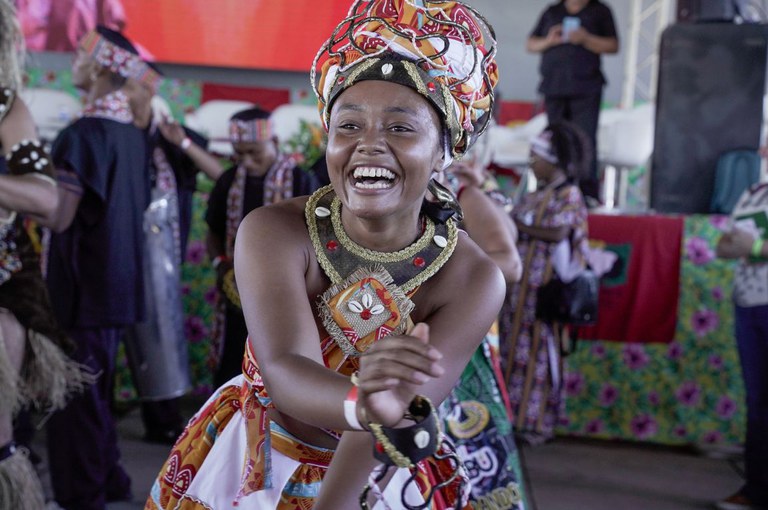 Aquilombar 2024: marcha destaca a importância das raízes culturais