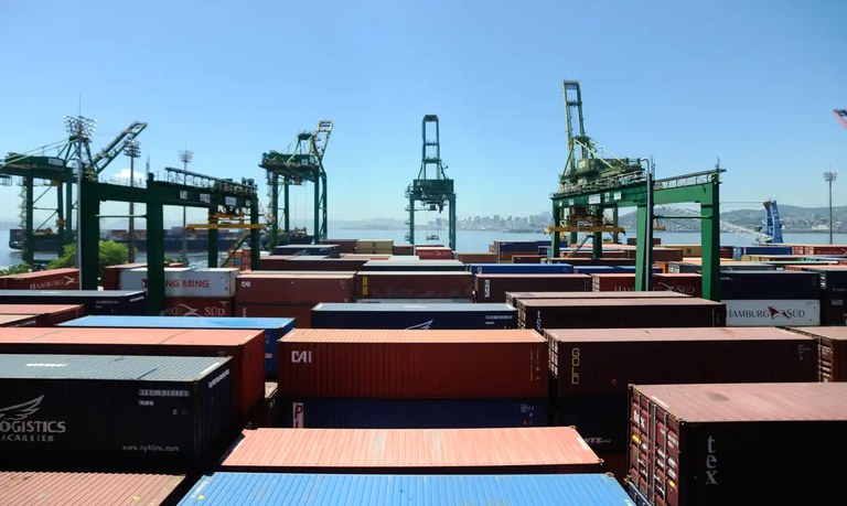 BNDES reduz de novo juros de linha especial para exportações brasileiras