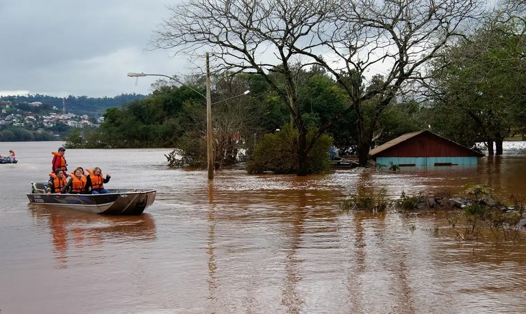 Força-tarefa atenderá pessoas com deficiência atingidas pelas enchentes do RS
