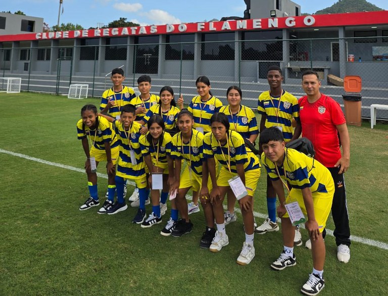 Ministérios e Flamengo promovem intercâmbio com jovens colombianos