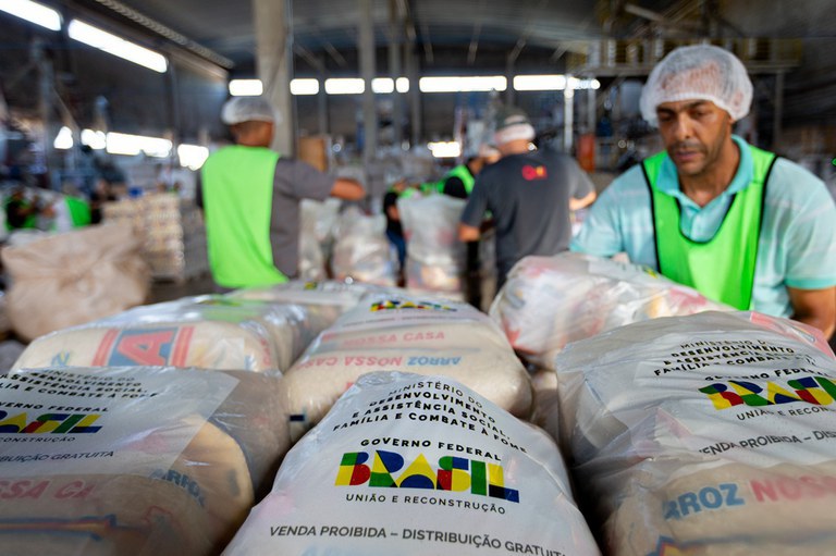 MDS: 4 mil cestas de alimentos por dia a municípios e cozinhas solidárias do RS