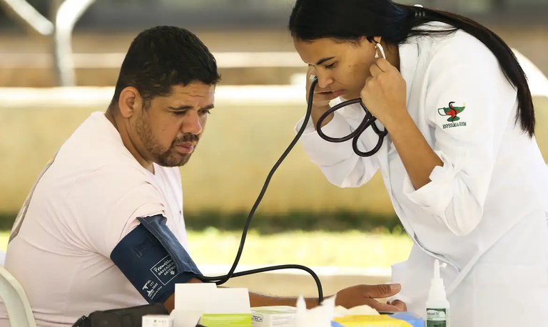 Ministério da Saúde lança política inédita no SUS para cuidados paliativos