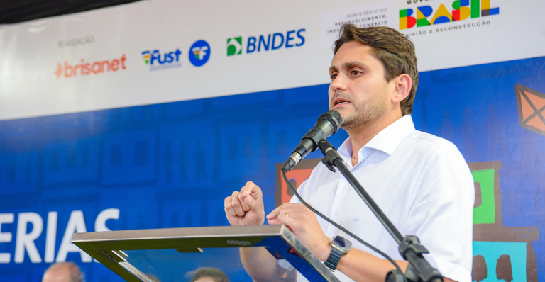 Ministério das Comunicações e BNDES garantem R$ 146,1 milhões para acesso à internet em periferias do Ceará