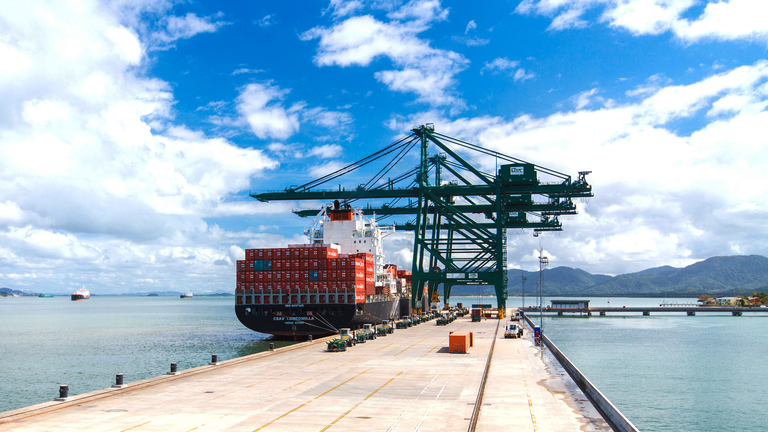 Movimentação portuária no primeiro trimestre de 2024 atinge 302,9 milhões de toneladas