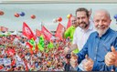 'O metalúrgico vai consertar os estragos que fizeram a este país', diz Lula no 1º de Maio