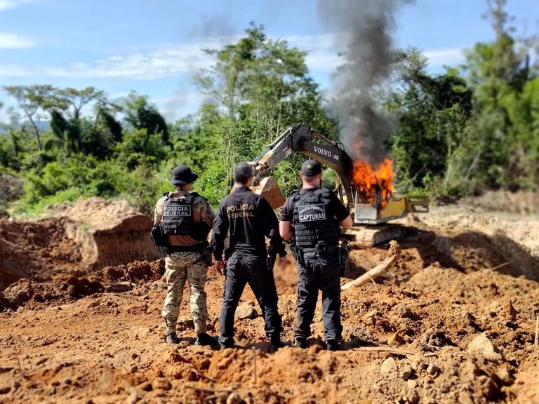 Polícia federal fecha garimpo em terra Kayapó no Pará