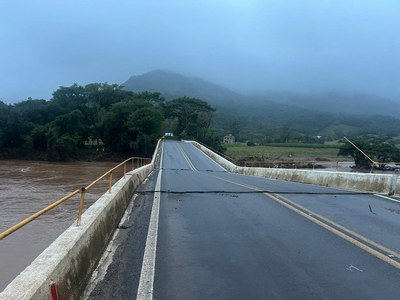 Ponte sobre o Rio Caí, na BR-116/RS, permanecerá bloqueada