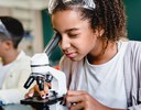 Prêmio Futuras Cientistas vai valorizar professoras e alunas