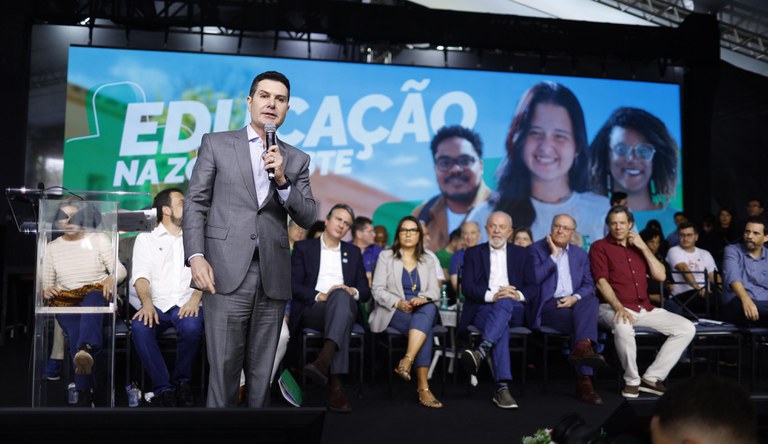 “Mobilidade urbana é dignidade para a população”, diz ministro Jader Filho ao anunciar extensão da Linha 2 Verde do Metrô de SP