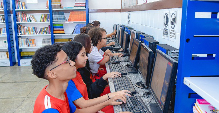 BNDES estende edital que leva banda larga para 1.400 escolas e 500 mil alunos