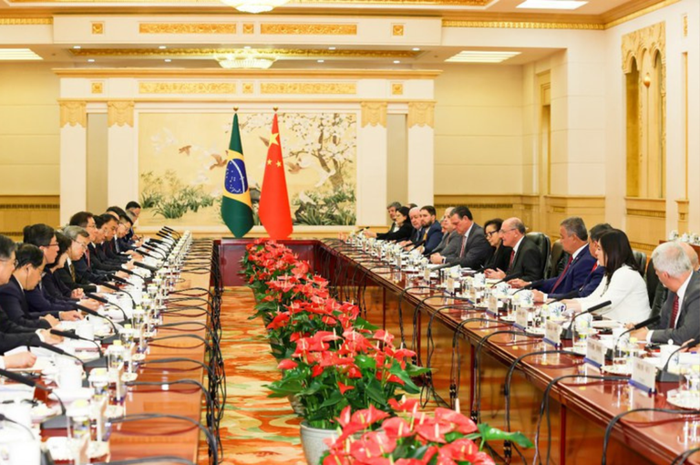 Em missão na China, MinC participa da reunião da Cosban e reúne-se com vice-ministro da Cultura