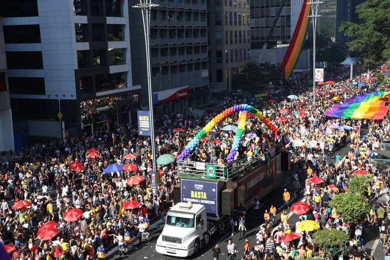 Direitos Humanos anuncia R$ 8,5 milhões em ações de proteção para pessoas LGBTQIA+
