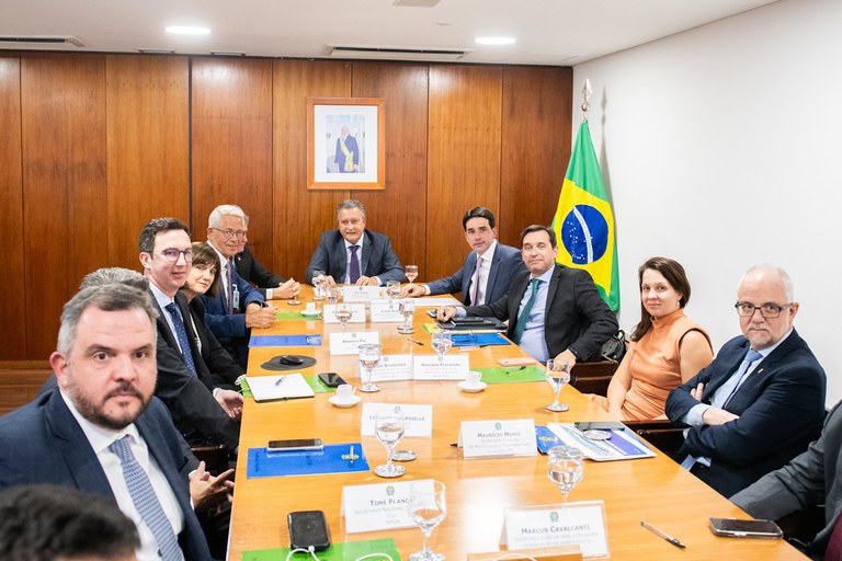 Aeroporto em Porto Alegre deve voltar a ter pousos e decolagens em outubro