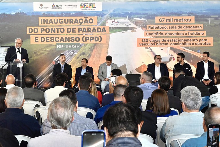 Alckmin: ‘Ponto de Parada e Descanso’ protege caminhoneiro e estimula transporte