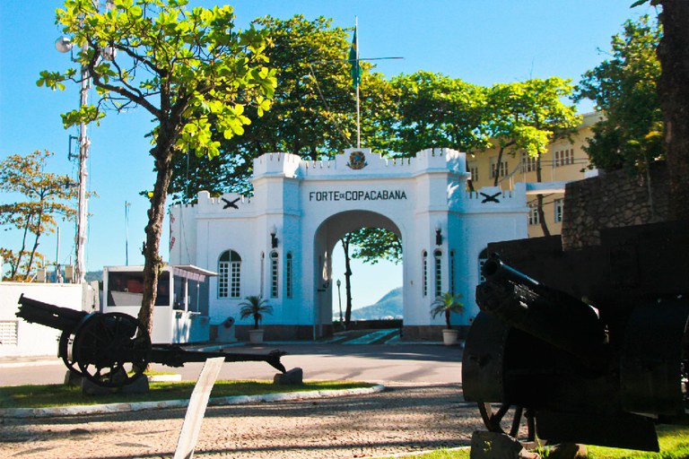 BNDES e Exército preparam concessão do Forte de Copacabana e de zoo em Manaus