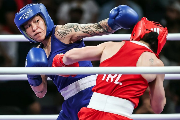 Beatriz Ferreira conquista bronze no boxe, sua segunda medalha olímpica