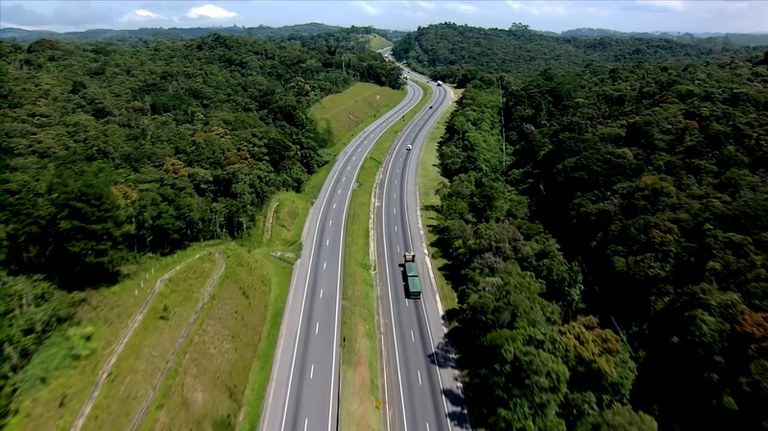 4UM Investimentos vence leilão da BR-381/MG, a velha 'Rodovia da Morte'