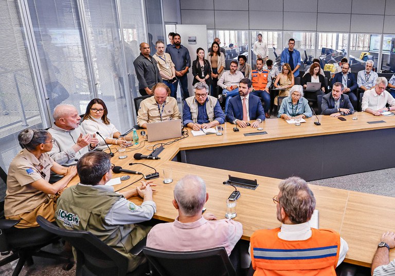 Governo Federal pede investigações sobre incêndios e garante apoio aos estados