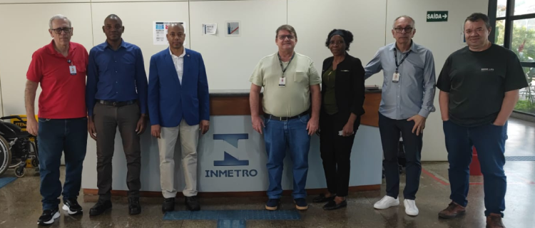 Inmetro oferece treinamento para técnicos do Instituto Nacional de Normalização e Qualidade (INNOQ, IP) de Moçambique