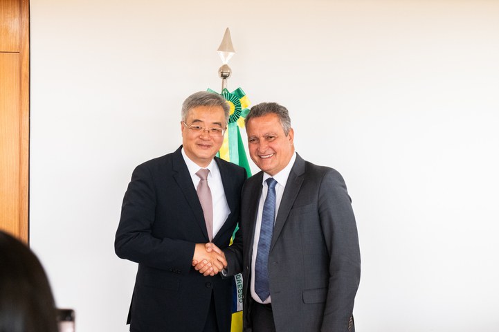 Rui Costa e embaixador da China discutem agenda dos Lula e Xi Jinping em novembro no Brasil