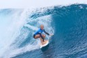 Surfista brasileira conquista a prata em final com americana
