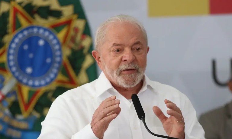 Lula viaja ao México para posse da nova presidenta e encontro empresarial