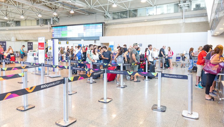 Mais de 8 milhões voaram pelo Brasil em agosto, segundo melhor mês da história